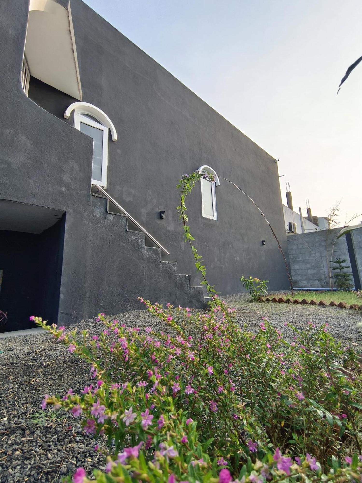 Caveman Guest House Pondicherry Bagian luar foto